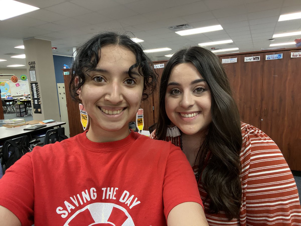 MsPuenteClass's tweet photo. Do first names counts?? #sameletter #MRobSelfieHunt @Ms_Morgan15 @Mrs_Palmer_832 https://t.co/lxDnSrjXRT