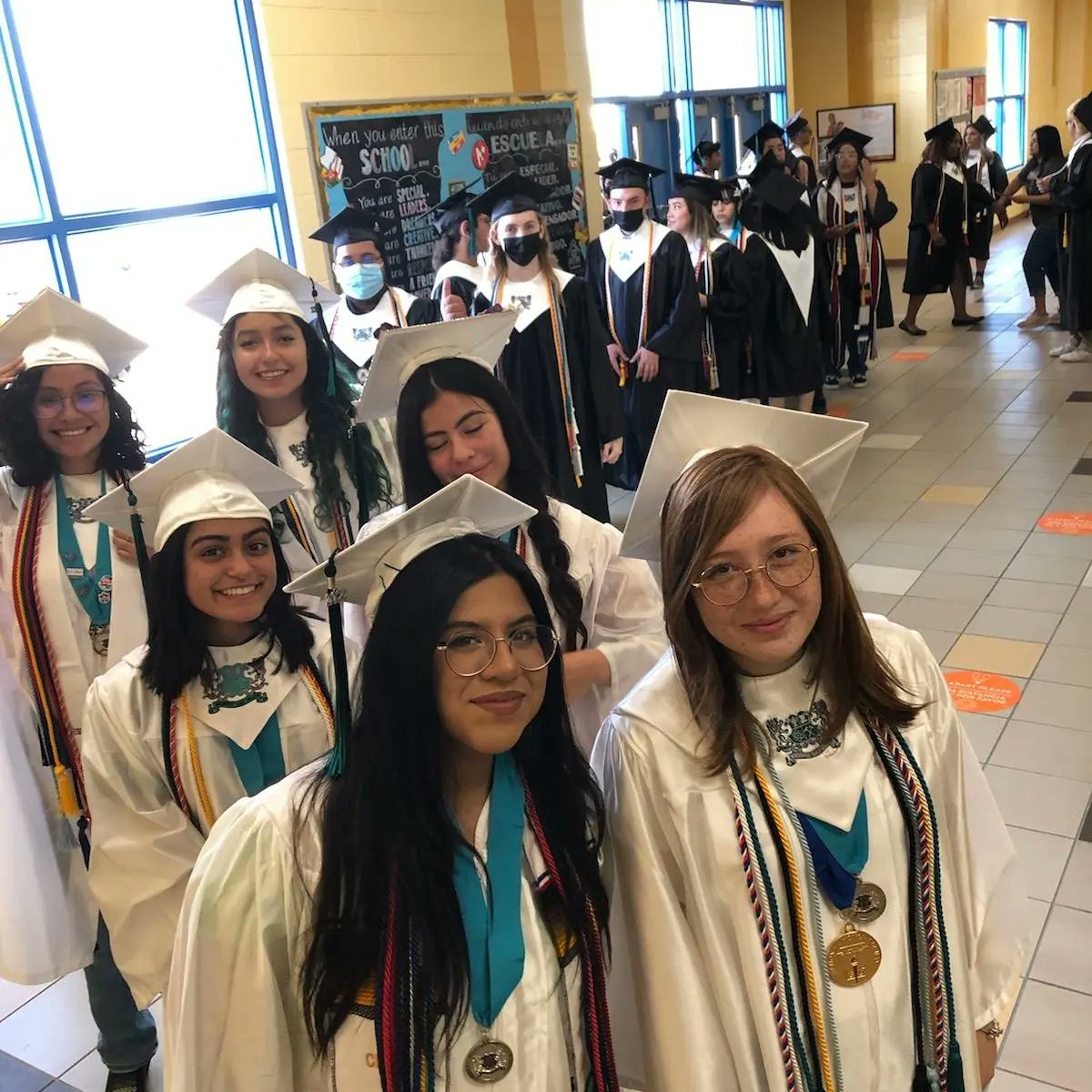 Northwestechs's tweet photo. Our graduates receive a hero's welcome as our district's schools celebrate their success.
.
.
.
#classof2022 #futureleaders #mondaymotivation #BeCanutillo #PremierDistrict @canutilloisd https://t.co/uxvU4uiNOa