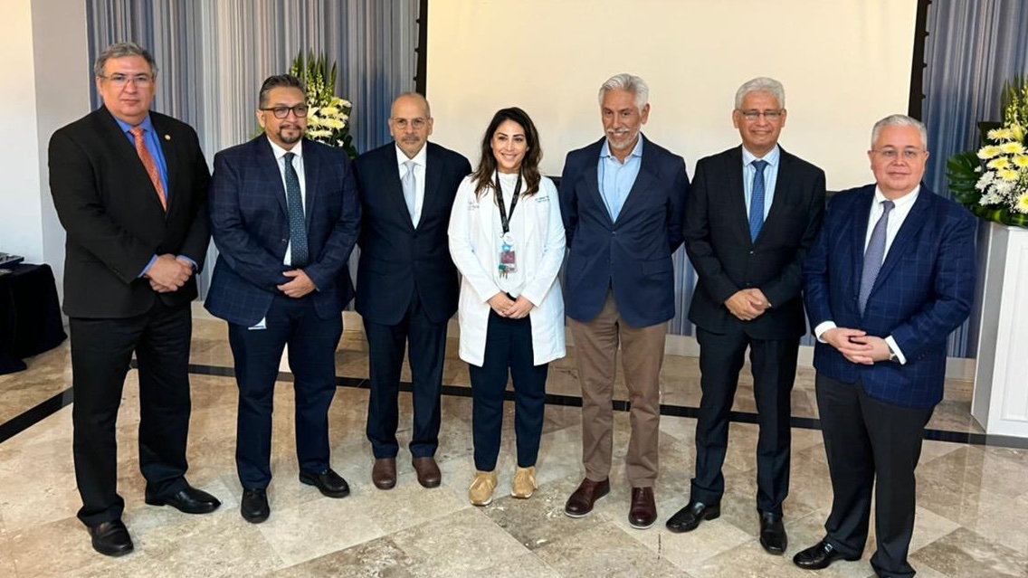 SvenBoes's tweet photo. La firma de este convenio con el @HGalenia suma a los objetivos que en un inicio nos planteamos con #TecSaludNetwork, que sabemos son clave y retribuyen hacia grandes beneficios...

https://t.co/JKx4YIDIWZ https://t.co/6mW3jN3tnh