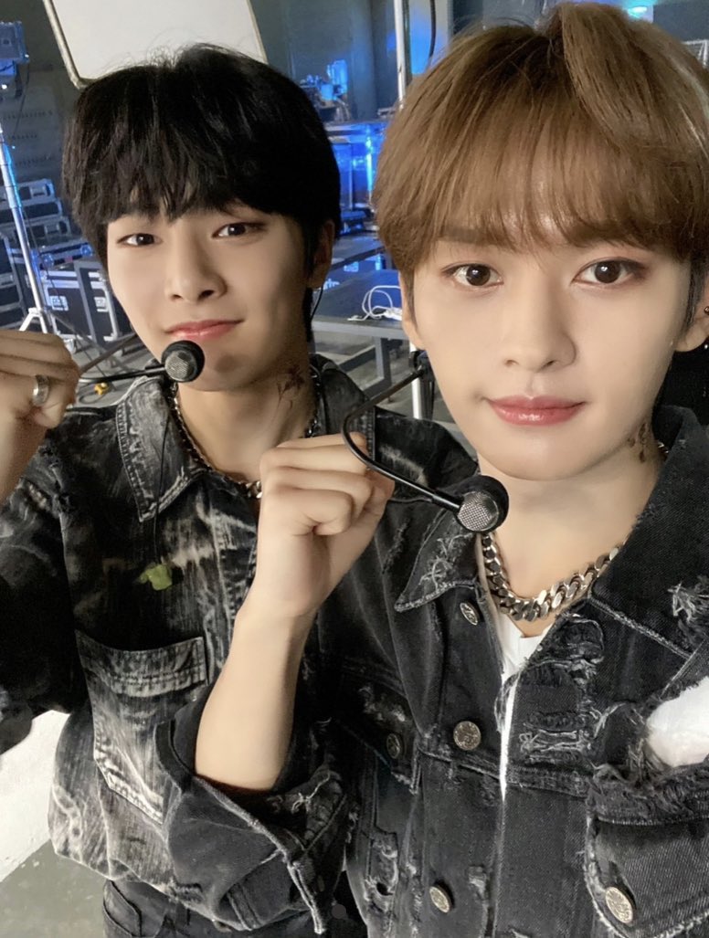 minoyeni's tweet photo. the last minjeong selcas 202 days ago https://t.co/cZQ7PjZkCB