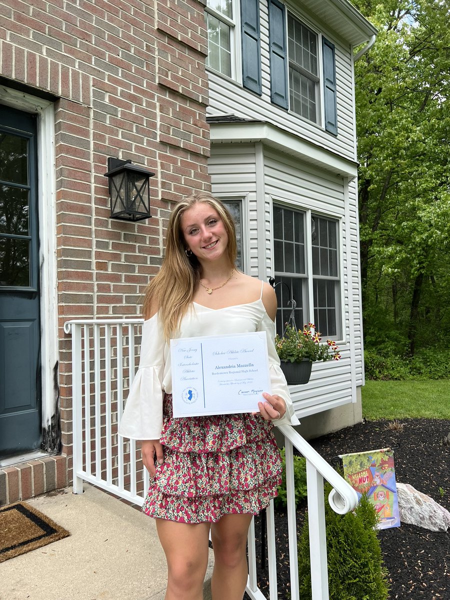 Congratulations to Lexi Mazzella who was honored last night as Bordentown Regional High School’s NJSIAA Scholar Athlete! #rollscotties <a href="/BRHSScotties/">BRHS</a>