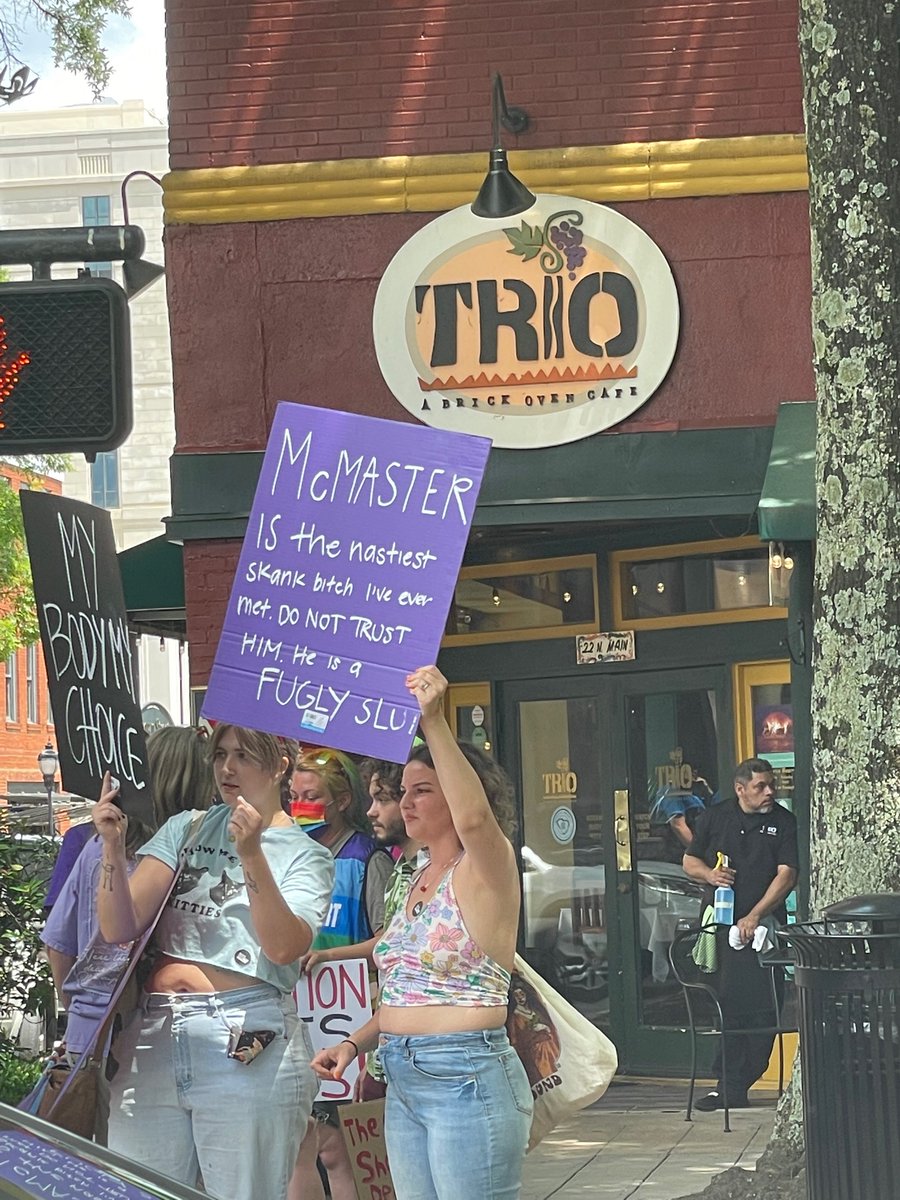 supahgrace's tweet photo. Signs from a rally in Greenville :) #greenville #AbortionIsHealthcare #AbortionRightsAreHumanRights https://t.co/n0LI3KqPAB