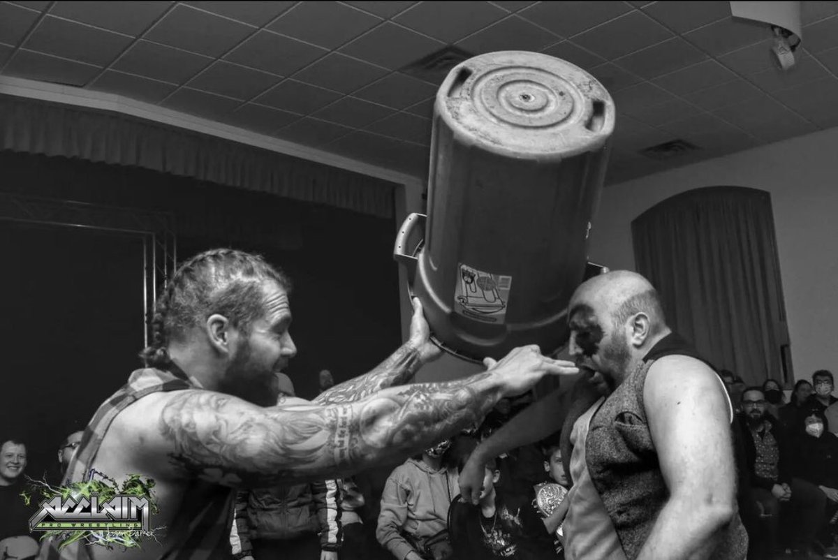 Acclaim_Pro's tweet photo. Thomas Dubois & "Shitty" Dash Bison
#ottawa #ontario #canada #myottawa #wrestling #professionalwrestling #prowrestling #indiewrestling #ilovewrestling #ontarioindies #canadianindies #wwe #aew #impactwrestling #apw #acclaimprowrestling #thomasdubois #shitty #dashbison https://t.co/K4CgACk9ij