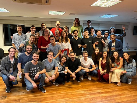 PUCRioEconomia's tweet photo. Nosso tradicional evento de recepção aos novos alunos de mestrado e doutorado do programa de pós graduação aconteceu na última sexta feira.
Finalmente, depois de dois anos, vamos retomando nossas atividades e festividades!
É um enorme prazer podermos estar juntos novamente. https://t.co/2utuiLktm6
