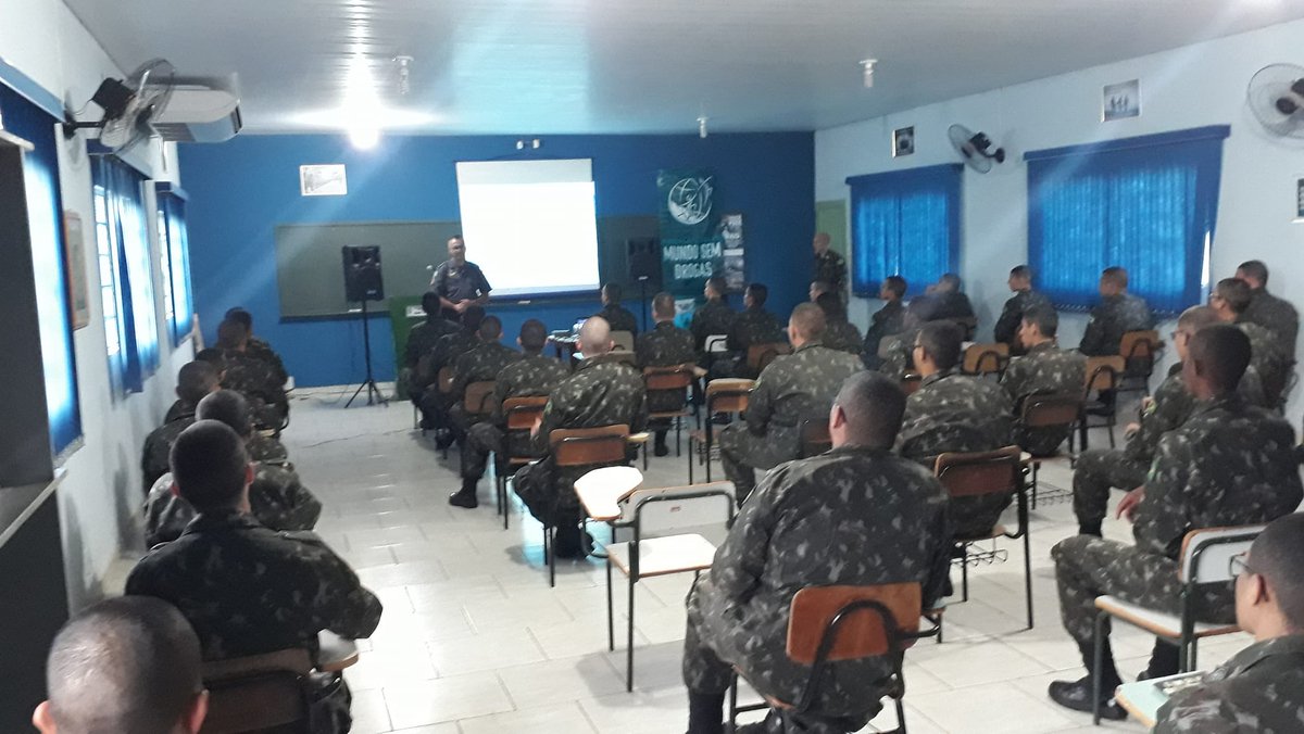 drugfreeworld's tweet image. In Brazil, Lecture to shooters with the topics: Prevention of Drugs/Family/Vocation/Decisions and Consequences, where everyone received the Educational Booklets from the World Without Drugs Foundation with the theme of Human Rights. #PROERD