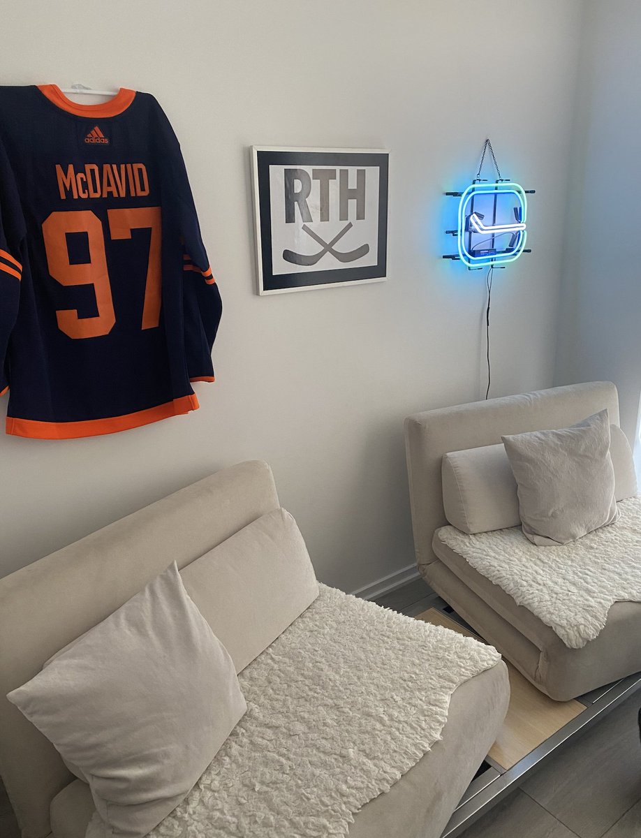 robtalkshockey's tweet photo. I am excited to announce a new RTH chapter.

The first RTH podcast will be released tomorrow!🔥🛢

New Channel Link:
https://t.co/GLxXL13BwZ https://t.co/2AZeJI5BuP
