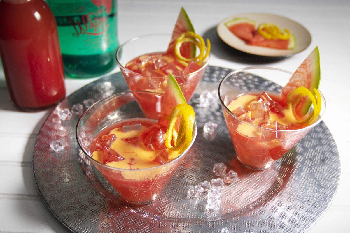 freshfromFL's tweet photo. Looking for a sippable summer treat? Try a Florida Watermelon Sunrise! https://t.co/hNIjaTYbBy
#freshfromflorida #floridaagriculture #watermelon #floridawatermelon #watermelonrecipes #easyrecipes #recipe #cocktailrecipes #cocktailideas #summercocktails #watermeloncocktail https://t.co/CPxBmkAjJb