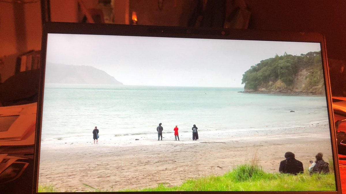 edgar_westerhof's tweet photo. What a fantastic accomplishment by @scsunde in Aotearoa - New Zealand yesterday, standing in the water for an entire tidal cycle: art brings climate change message to #Manukau https://t.co/3Vthuq8dgi #36pt5 #FullMoon #ClimateEmergency #DurationalPerformance https://t.co/eQMSa8KJW6