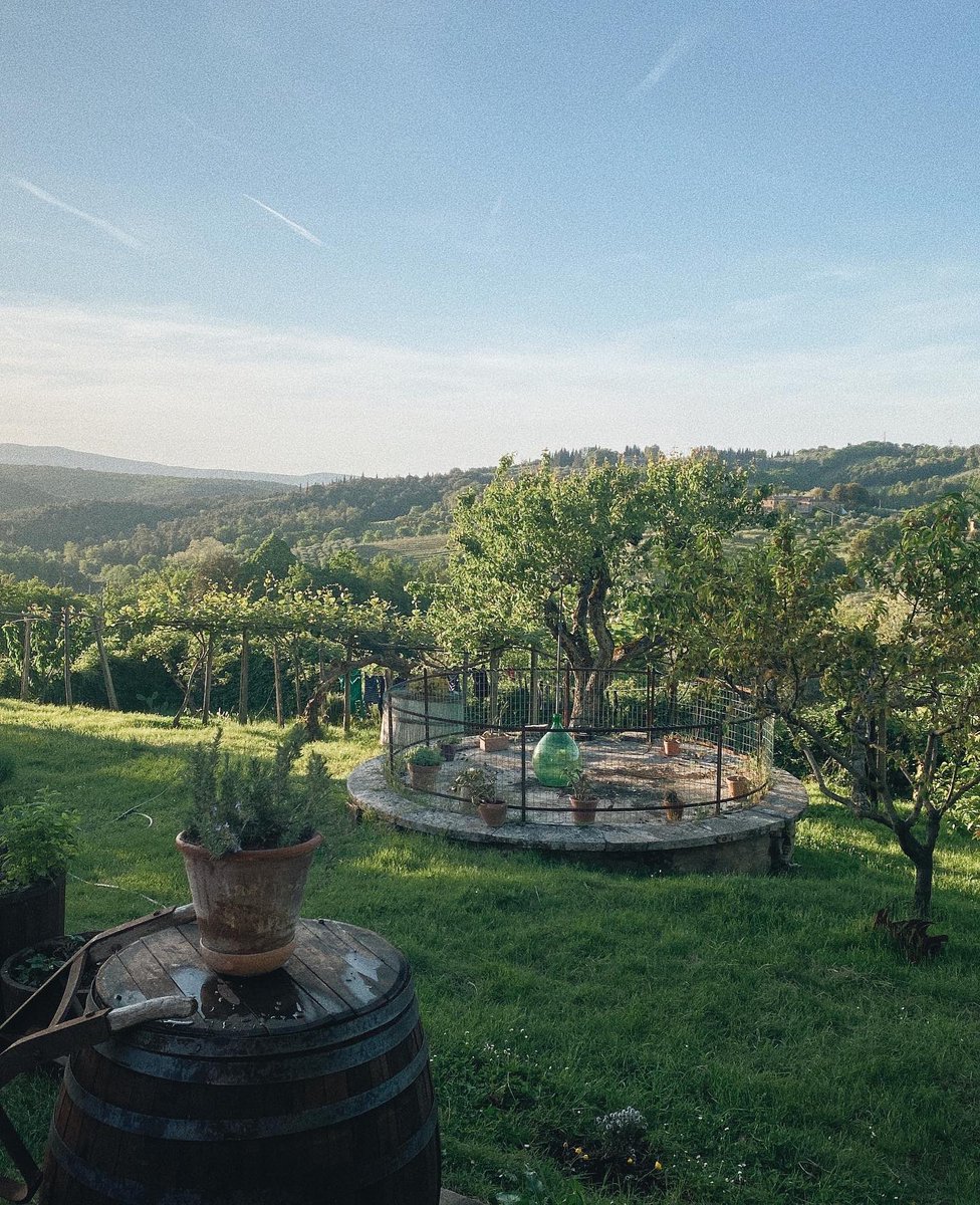 RealWestonPhoto's tweet photo. Tuscany Villa as a potential 2023 Weston workshop location. Let’s GO! https://t.co/fZfBrMBFXQ