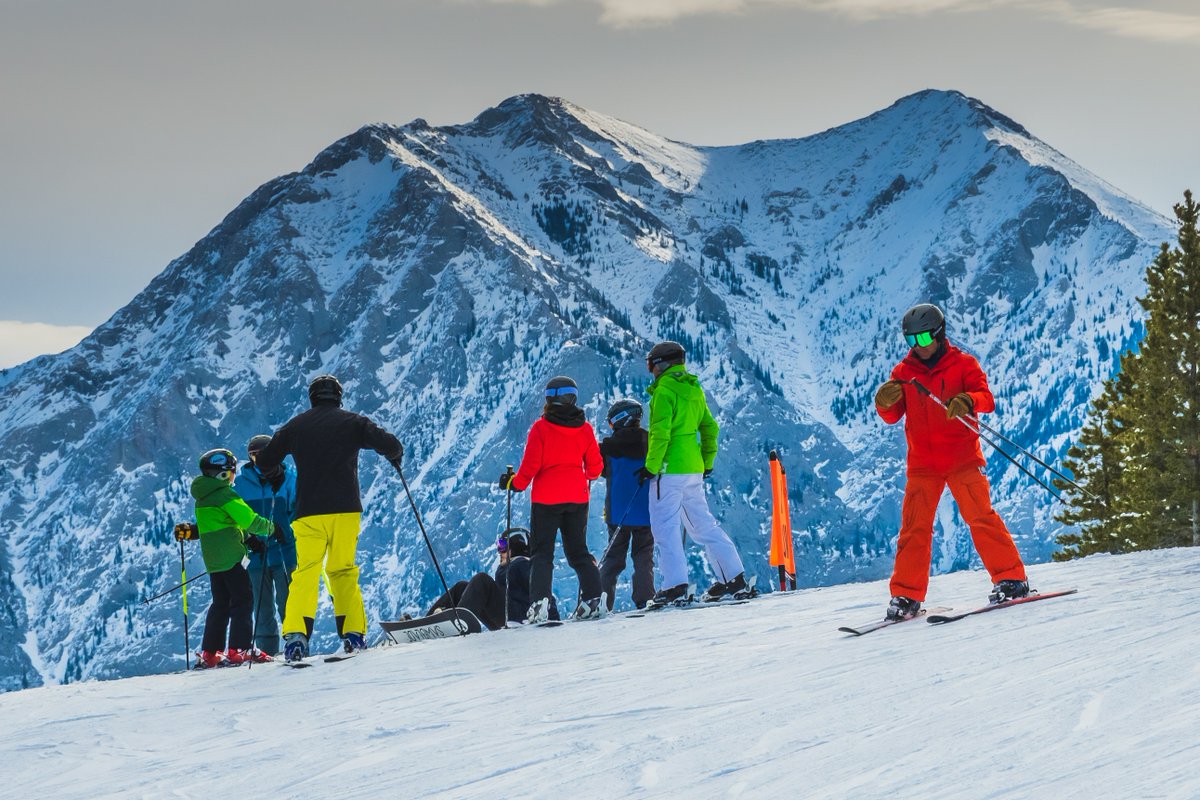 SkiNakiska's tweet photo. A perfect winter day π, can't wait for next season! #skiclose
-
#nakiska #wintervibes #kananaskis #wintersports #abviews #mountainlife #mountainscape #canadianrockies https://t.co/DKKD9C1pR5