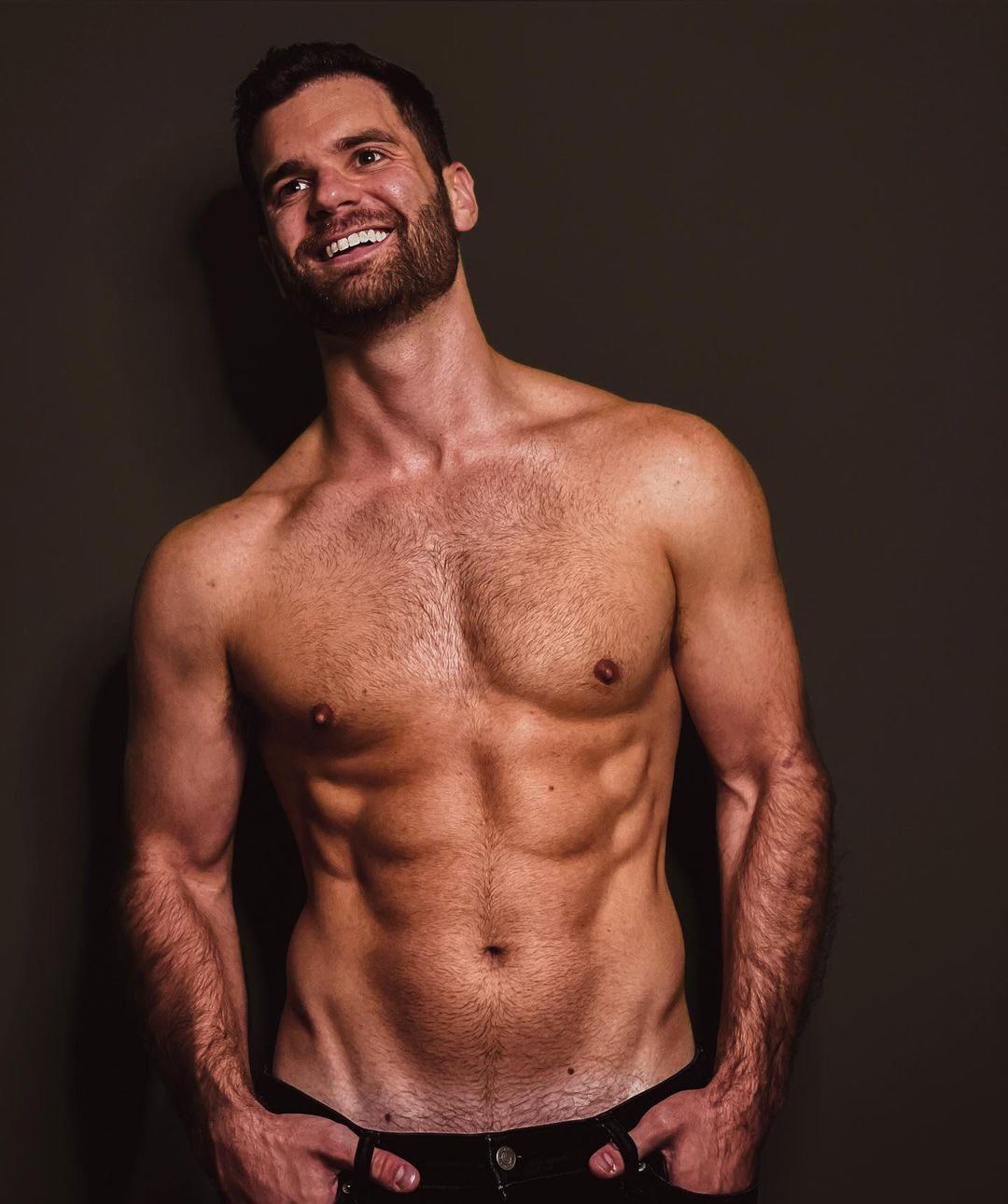 Fit Famous Males on Twitter: "Nick Uhlenhuth 😍🔥 https://t.co/UqAoS3tja3