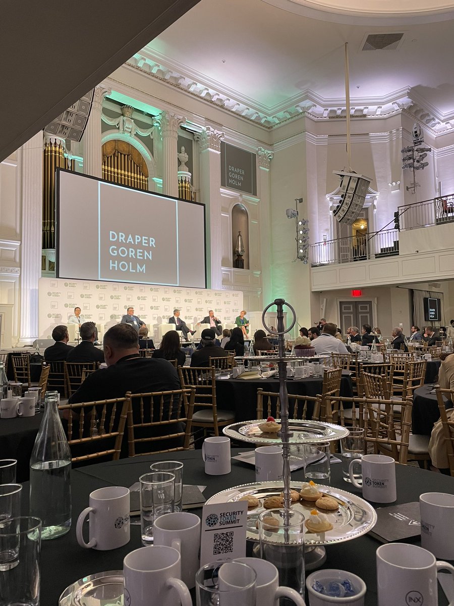 Elena Obukhova | Supermoon 🌚 tweet media