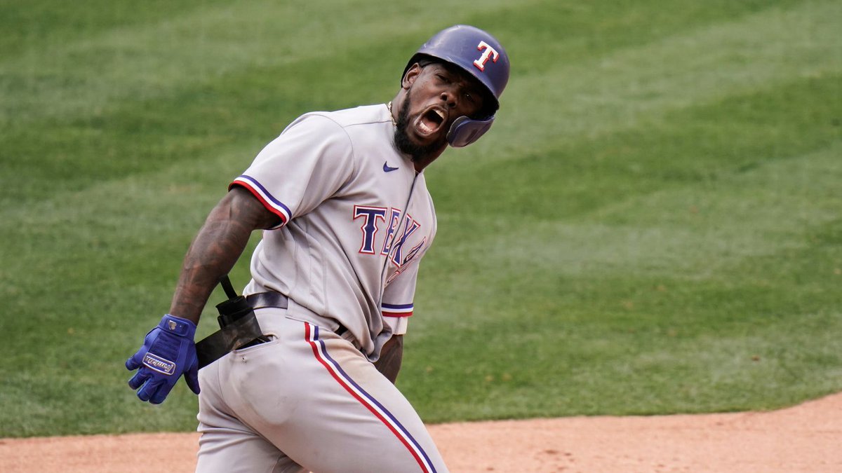 José Adolis García con bases llenas en 2022:

3-3
2B
3B
SF
9 RBI
2.750 OPS