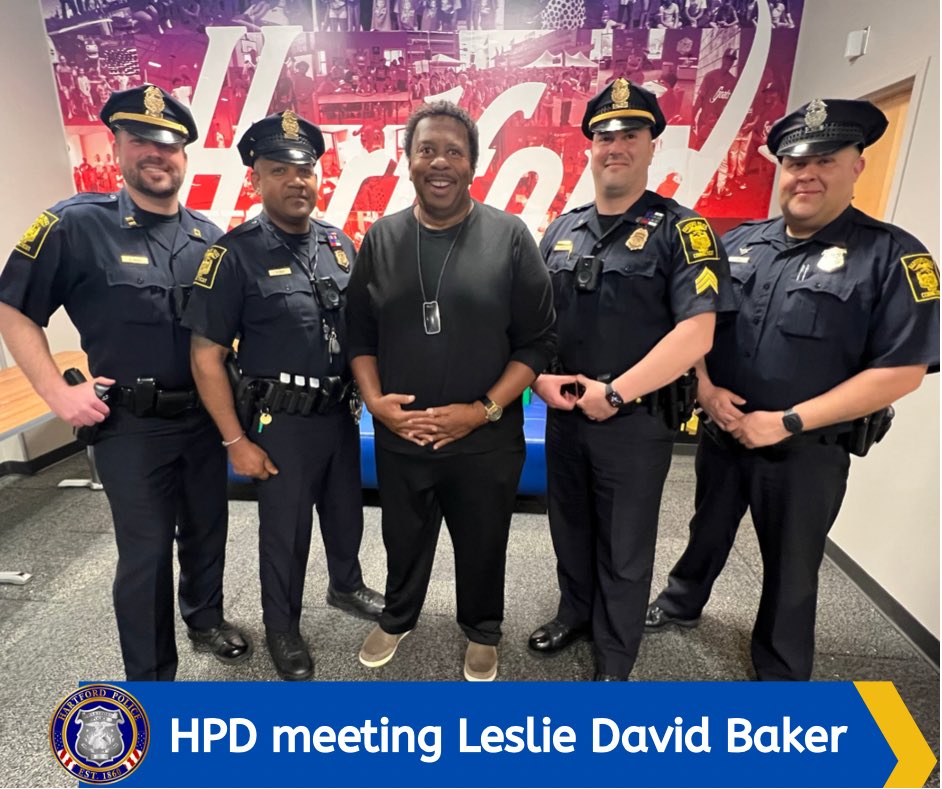 HartfordPolice's tweet photo. Working in the city you always get to meet new people and do new things. Leslie David Baker stopped by the home of the Hartford Yard Goats and met a few of the officers working the event! #HPD #Citycops https://t.co/yqeobpSnEx