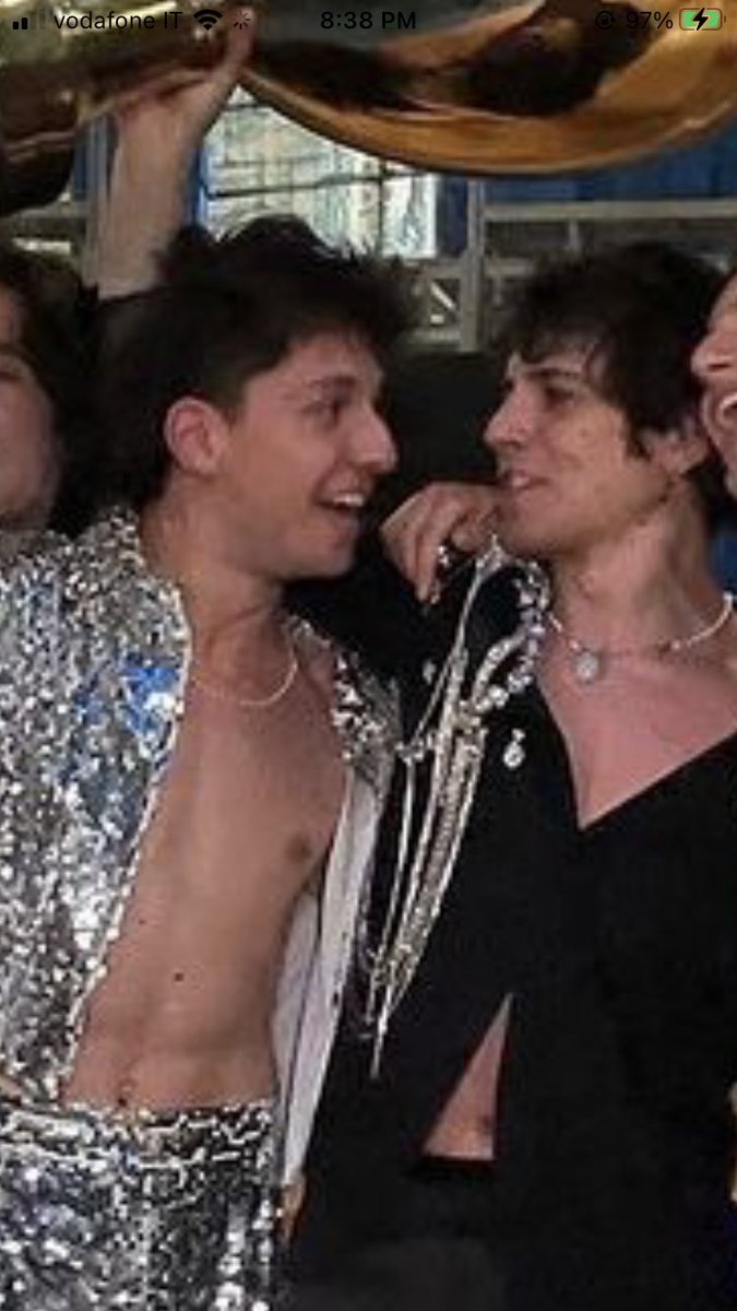 __mc__00's tweet photo. Loro due✨🤍 #Amici21 #luigistrangis #alexwyse https://t.co/hdMYUnzbbw