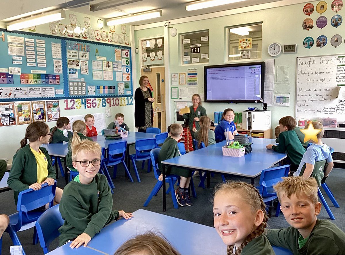 abarnardDSM's tweet photo. Year 4 have thoroughly enjoyed their first week of Bright Stars @CentreforLP. They met with their business mentor and decided on their business idea and name using @padlet The children are super excited to ‘Make a Difference and Make a Profit’ 💡@DaltonStMarys https://t.co/BbEJ9oTmiA