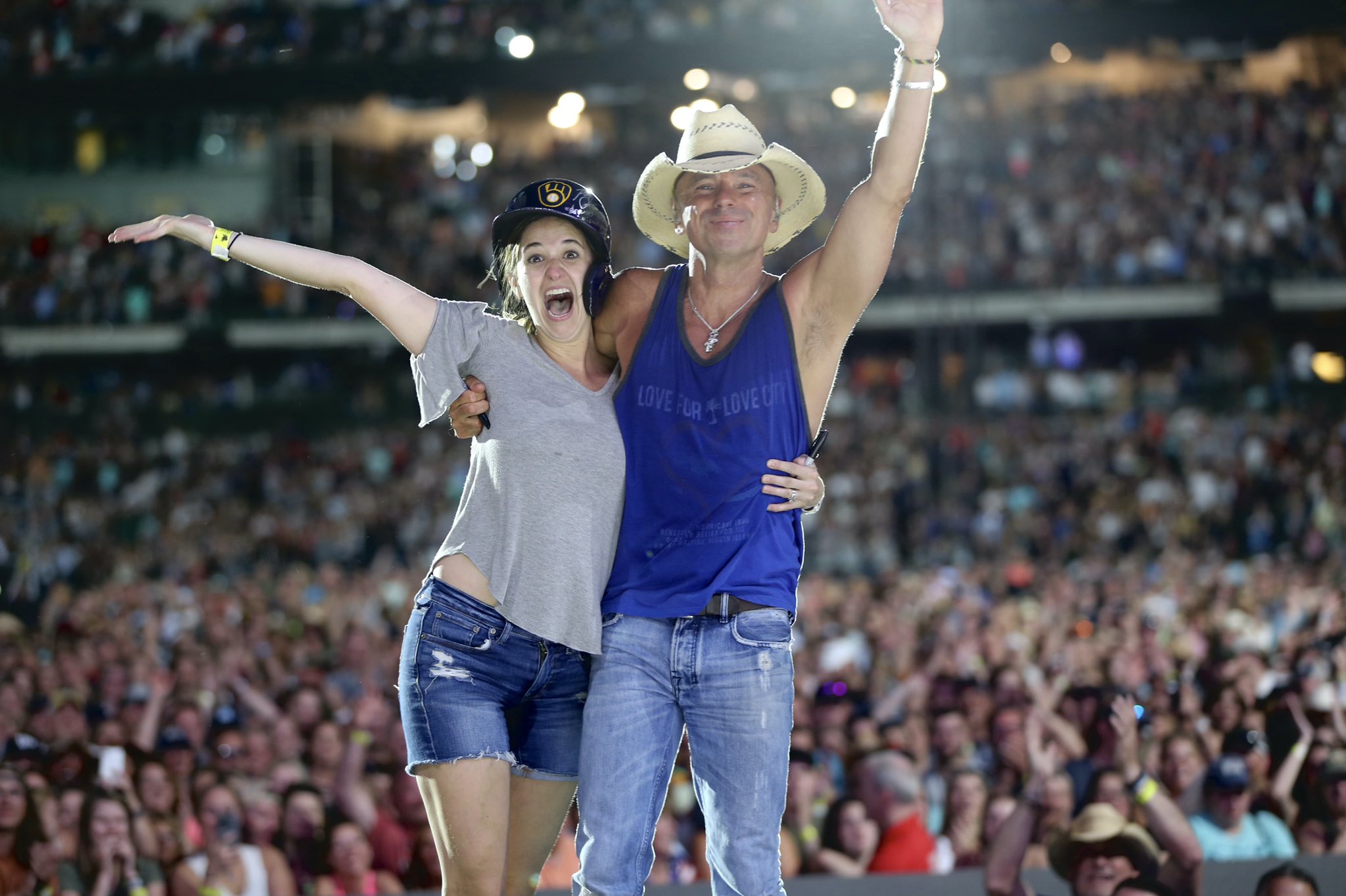 Kenny Chesney on Twitter "Thank you Milwaukee for all the love. What