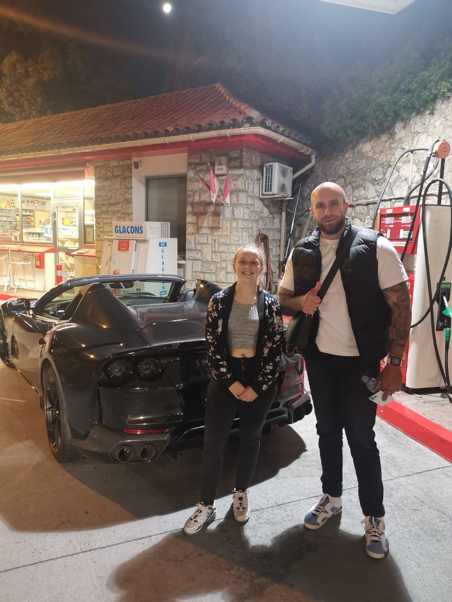 cloerdgs's tweet photo. Aberrant j’ai eu la chance de tomber sur ce rocambolesque #GMK dans une miteuse station essence à Monaco à 3h du matin tellement improbable !! 🤯🥰 https://t.co/XbNGDiN9k7