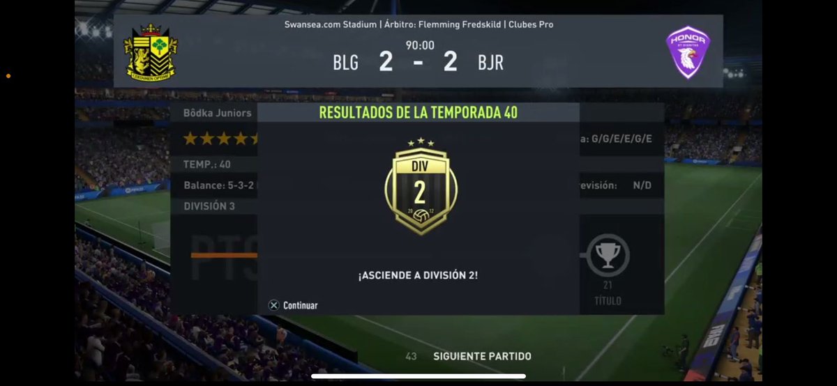 poletee_jr's tweet photo. SI ESTE ES MI CLUB ACABO RENOVACION EN JUNIO NO ME PIENSO IR💜💙 https://t.co/cknCFjzcp5