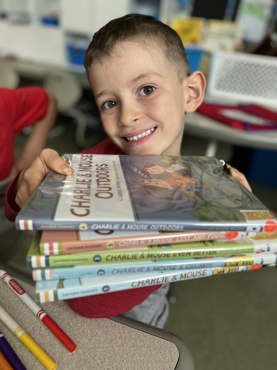 C_ESLibrary's tweet photo. Check out this happy kindergarten reader @LaurelSnyder ๐ฅฐ #CharlieAndMouse @ChronicleBooks @ChronicleKids @CastletonES @SchodackCSD I wouldnโt be surprised if he reads them all this โ afternoon! https://t.co/4ONv3cEzlf