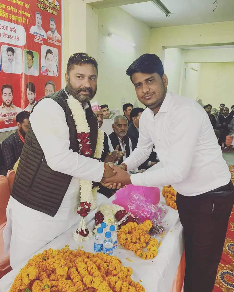 Abhishek_rjps's tweet image. राजपूती आन बान शान एवं युवा दिलों की धड़कन एवं राष्ट्रवादी जनलोक पार्टी सत्य के राष्ट्रीय संयोजक #भैया_शेर_सिंह_राणा_जी को जन्मदिवस की बहुत-बहुत शुभकामनाएं एवं हार्दिक बधाई प्रभु भैया जी को दीर्घायु प्रदान करें
@ranashersingh17