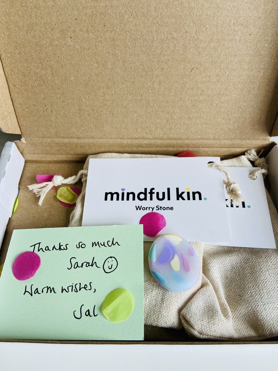 SarahCombe's tweet photo. 📮Mindful Mail📮
Thank you Sal @mindful_kin for another gorgeous combination for our worry stone collection.
#worry #anxiety #groundingtool #copingtool #wellbeing #relaxation #senco #seniormentalhealthlead #worrystone https://t.co/ias8P2uDl9