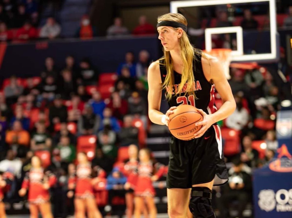 SEEcamps309's tweet photo. CAMP COACH ANNOUNCEMENT: Ethan Kizer 🤝

🔘From Metamora, IL
🔘Plays at @MetamoraBBB 
🔘17U AAU w/ @MidProAcademy 
🔘3️⃣x All-Conf/All-Area
🔘2️⃣x 1st Team All-State
🔘6️⃣ DI offers ✔️ 

@SEEcamps309 @EthanKizer21 https://t.co/sMHQPE8xTA