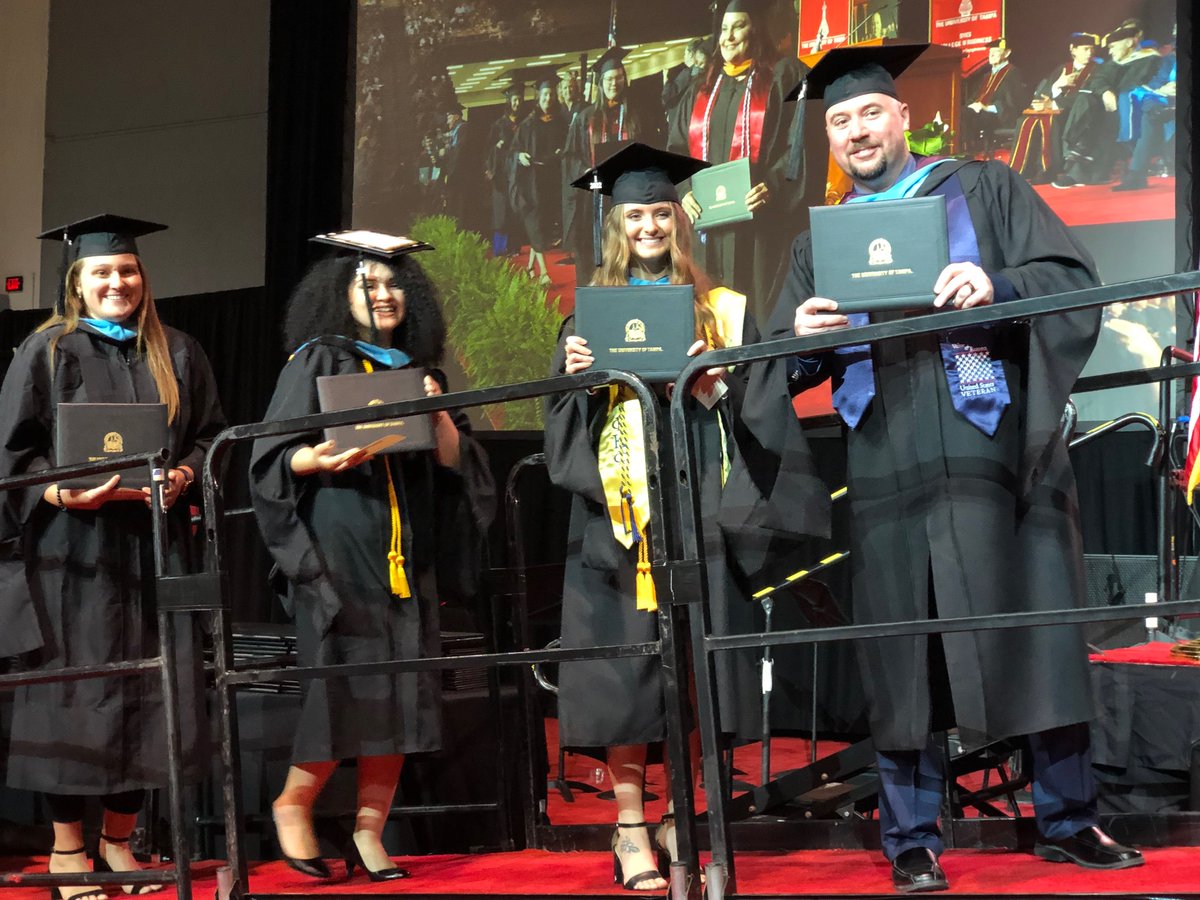 UT_IDT's tweet photo. Welcoming the UT IDT Class of 2022 to the 13% club! As Carlos Baldor Jr shared, “Embrace the journey,” experience the spectrum of emotion together. “Life is short, break the rules. Forgive quickly, kiss slowly. Love truly. Laugh uncontrollably..." Mark Twain. @UTampaEDU @UofTampa https://t.co/lGeSZzbyFD
