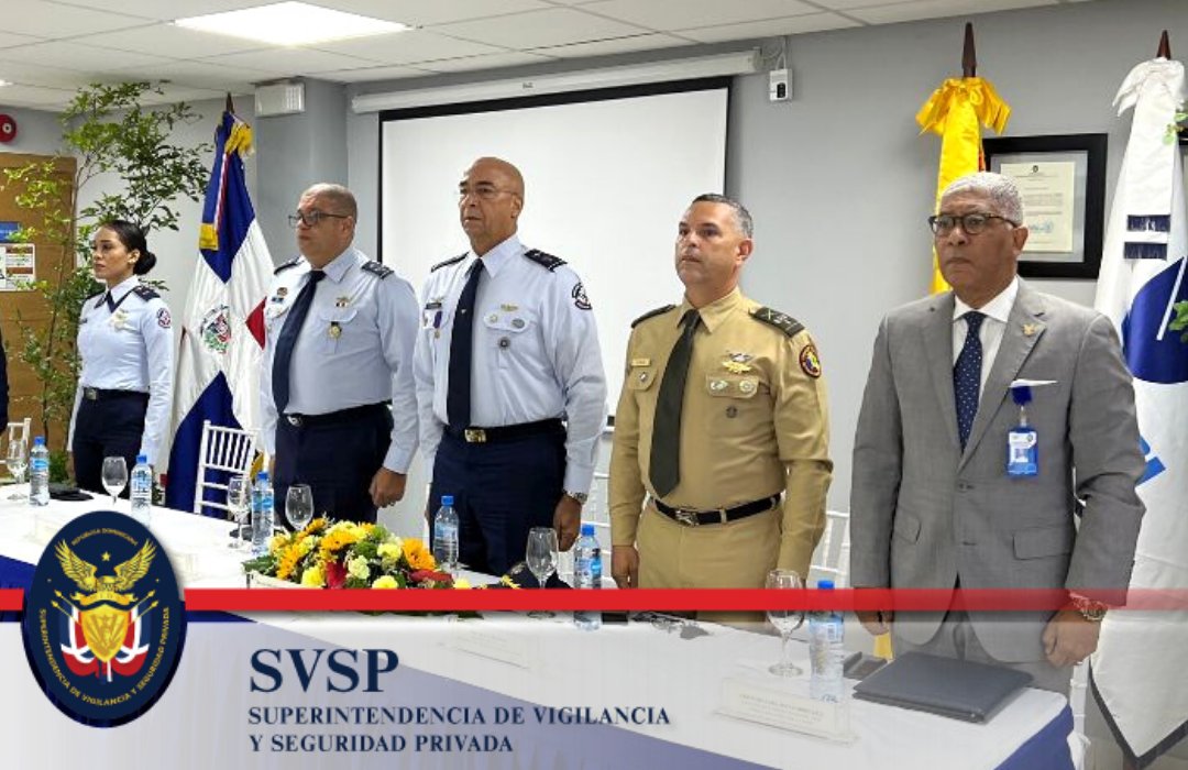 SVSPRD's tweet photo. #SVSP da inicio al II Curso Básico para Vigilantes de la Seguridad Privada. El acto de apertura del II Curso Básico para Vigilantes de la #SeguridadPrivada fue encabezado por Director Ejecutivo, quien agradeció el apoyo de las diferentes #EmpresaDeSeguridad 

#SEPROI  #SVSPRD https://t.co/dXop6xIJeW