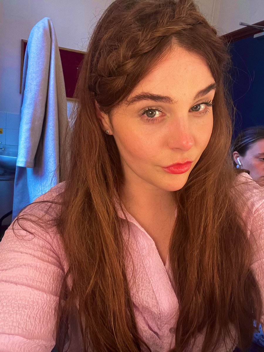 haylmitchell's tweet photo. We have arrived! 

@Clara_Coslett #StephPutson 💕

@ThePomegranate https://t.co/qONdceRCZa