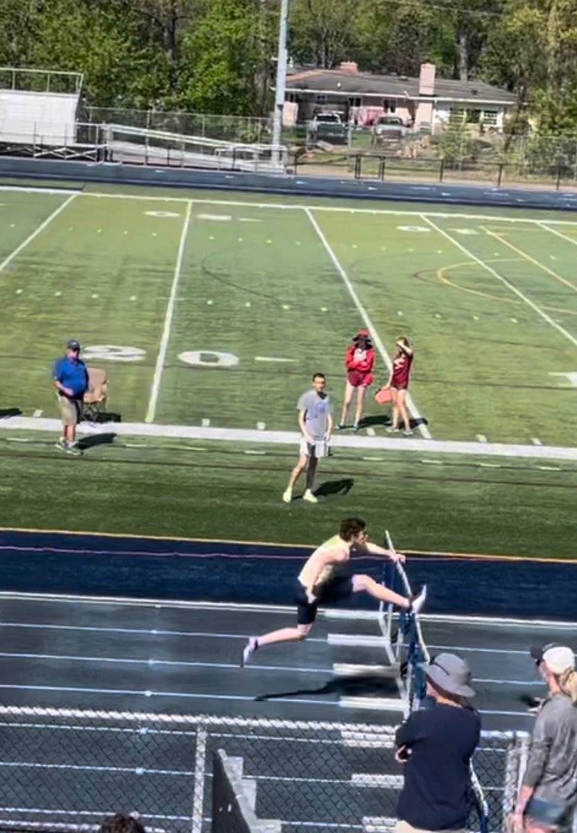 🥉LVC All-Conference🥉
           110 Hurdles 3rd Place
               <a href="/CooperHarfoot/">Cooper Harfoot</a> 
                         16.32