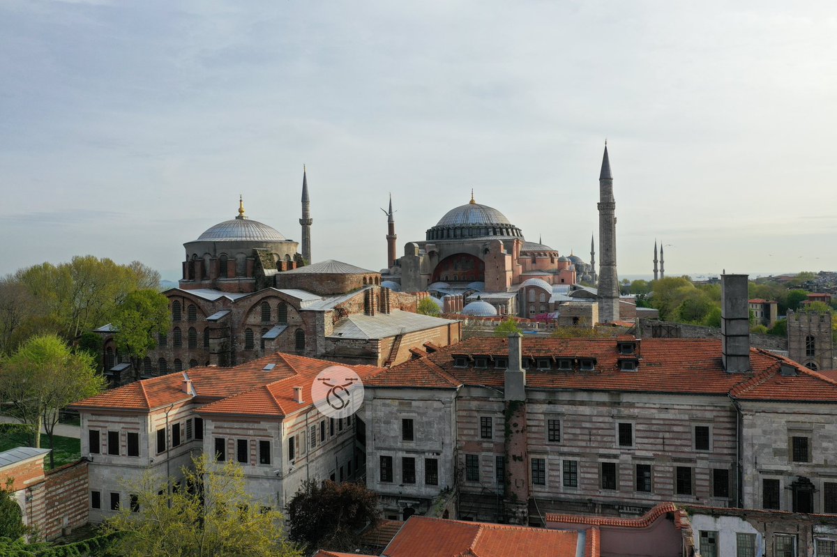 Cihancansezgin's tweet photo. Hagia Eirini &amp; Hagia Sophia. https://t.co/IXK6baURI5