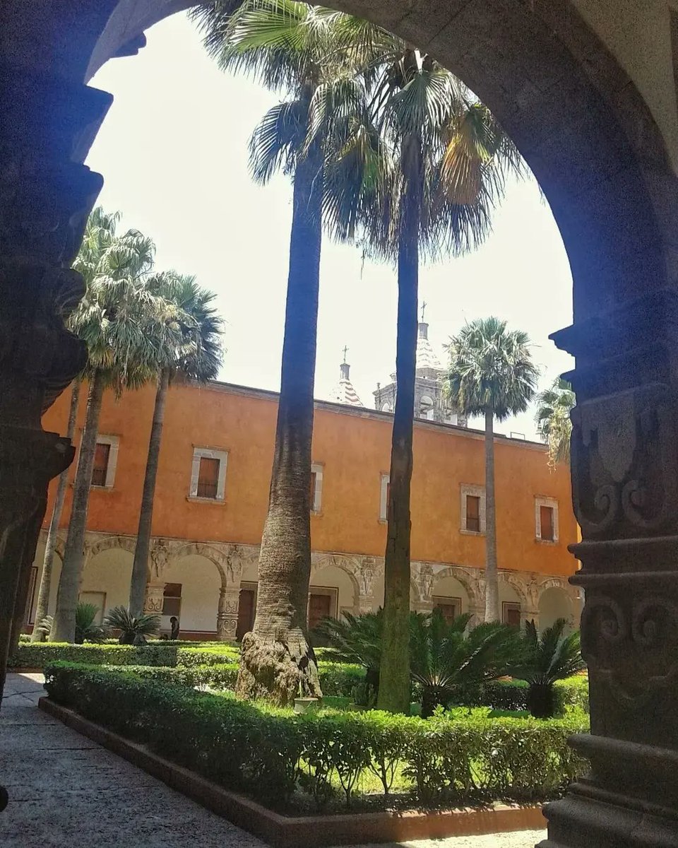 Juna_amiko's tweet photo. En la urbo Salamanca

#meksiko 

#esperanton
#Esperanto 
#esperantolingvo 
#esperantobildoj 
#esperantofilmoj
https://t.co/olK4KdgktW https://t.co/zaUM2wYjaQ