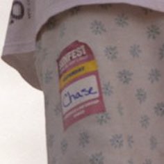 omg so this is chase ??? like as in the guy that sings “pop a couple pills in the daytime” on tiktok ??? that’s my fav song wtf i love his music sm !!!! 😍