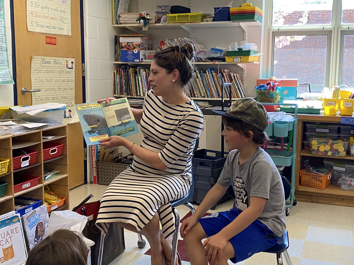 SSS1Juliano's tweet photo. We love our guest readers in 1J: former students and parents! https://t.co/ensZSLqKlm