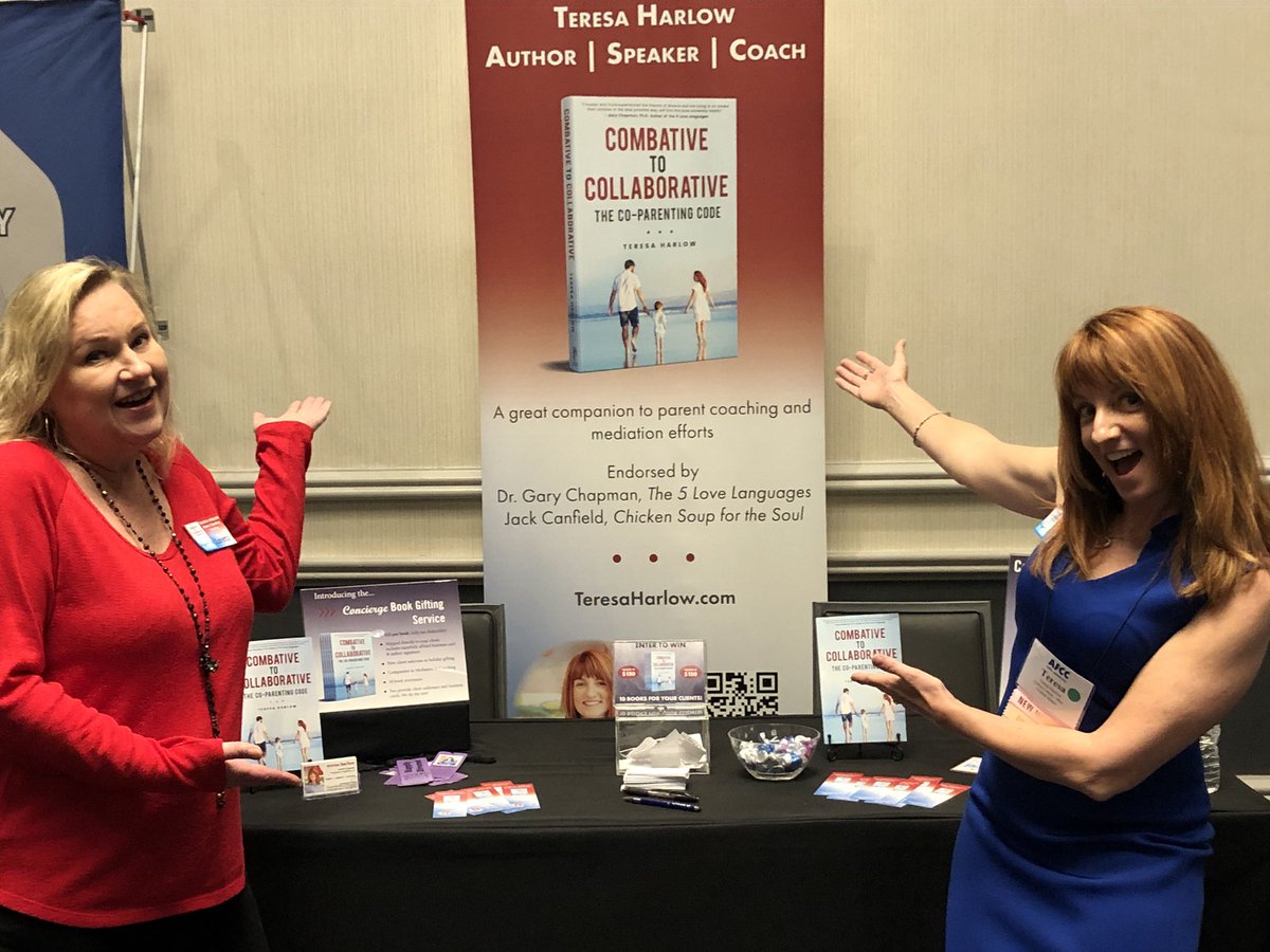 teresaharlow123's tweet photo. et a lot of great people and had wonderful conversation with so many at #afcc59. Thanks to Phoenix Flyer for your amazing help and friendship! @AFCCtweets https://t.co/ZoFFnHlz9H