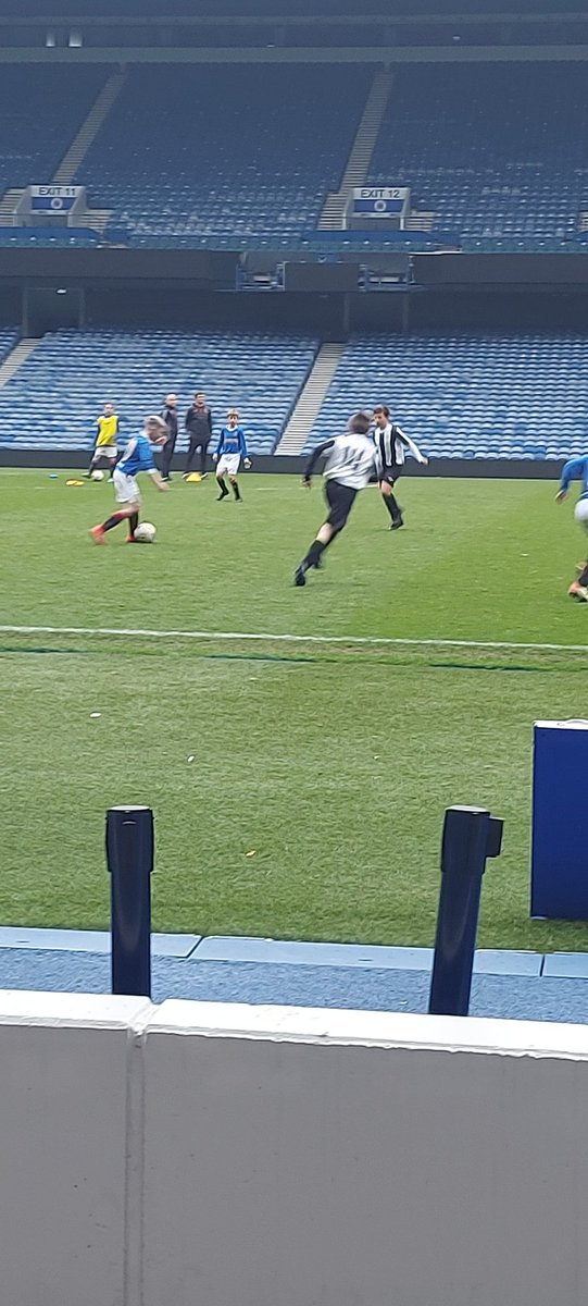debslets's tweet photo. Rangers V St Mirren at Ibrox 💙 #maximoNo10  #Captain https://t.co/UbWrYD6maB
