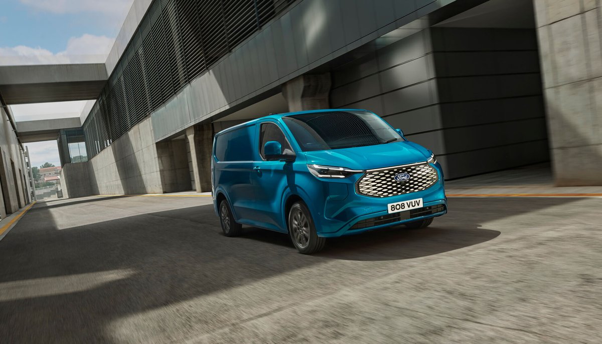 HEvCarsUA's tweet photo. [:ru]Ford анонсує електричний фургон E-Transit Custom[:] → https://t.co/ctfpVFLkNC https://t.co/it3vjQgpj5
