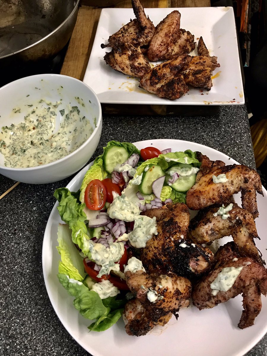 tantrictrevbbq's tweet photo. BBQ chicken wings and home made dip with salad and toasted sesame seeds. Get in. Lots of herbs and spices including Chaat Masala, Aleppo chilli flakes and garlic rub. Dip is mayonnaise, lime juice, fresh chopped parsley and coriander and garlic. Was rather nice.#weberGA #chicken https://t.co/92hKyg7sMt