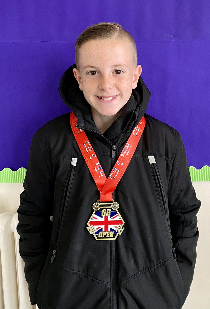 CGPrimary's tweet photo. 🥋 ⭐️ Our karate superstar in Class 10 brought in his bronze medal from the GB Open Karate Championships this weekend. Thank you for sharing your medal with us all, as always - we are super proud of you! 🥰🥋 #CGPComm #CGPHealth https://t.co/4QnlBqWp8H