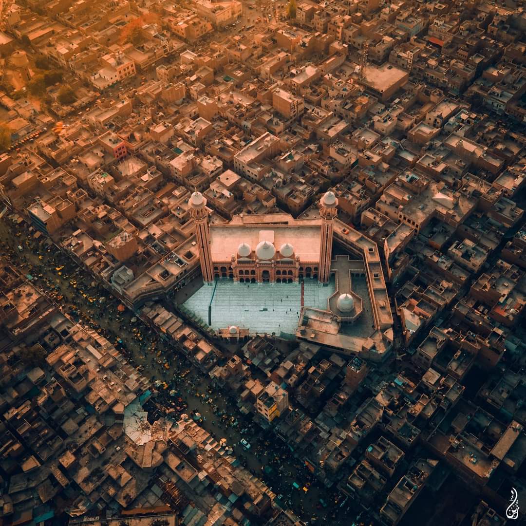 Paktourntravel's tweet photo. كل شيء سيأتيك في الوقت المناسب
Everything comes to you at the right moment
كن صبومرا
" Be patient "
الإيمان بالله
Patience is a beautiful thing, you leave it in the hands of Allah and if it’s meant to be, it will be.
.
.
#etribune #dwpdroneshots #dawndotcom #dawnnewstv https://t.co/MvHLN6ZeK2