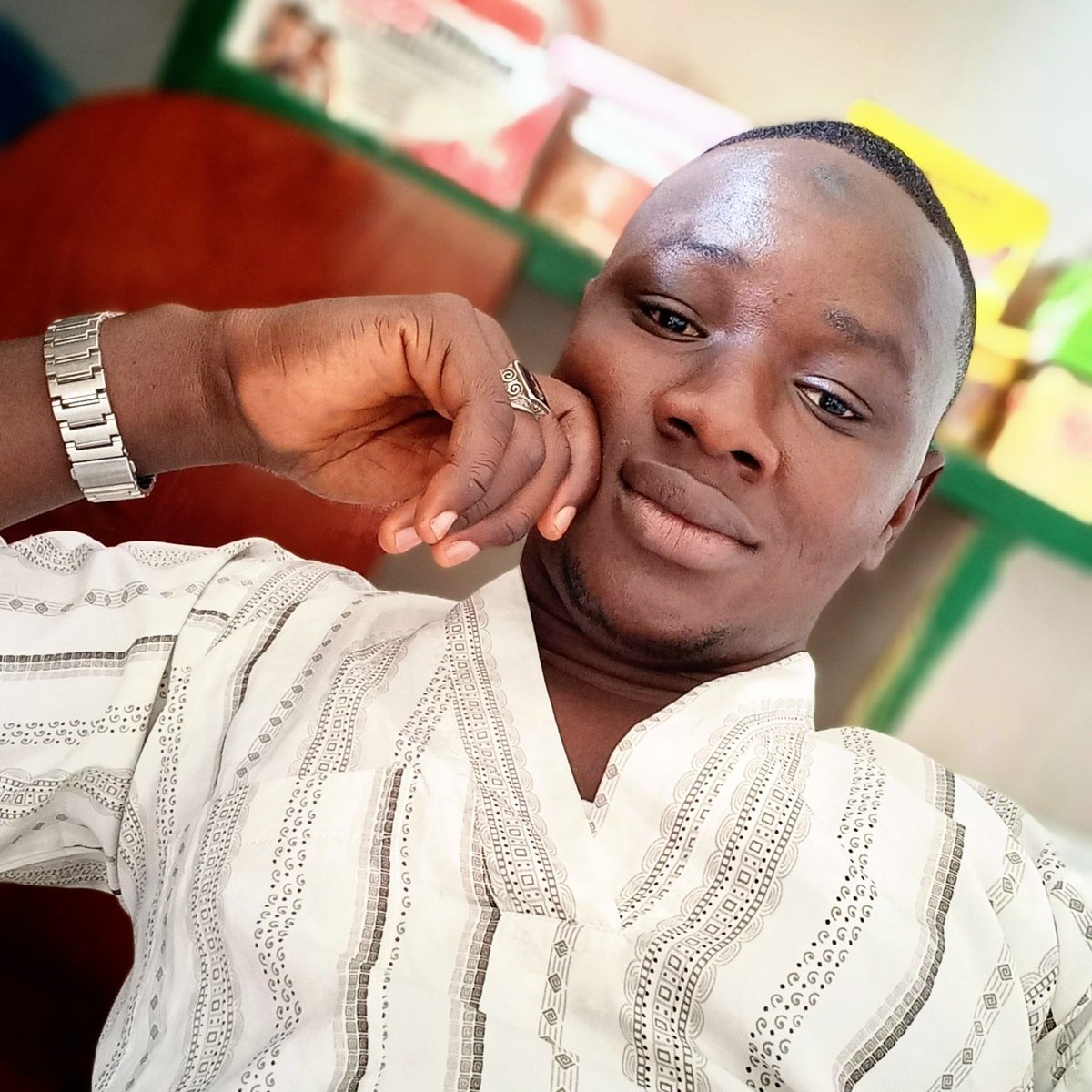 #NouvellePhotoDeProfil
On fait quelque chose pour commencer une chose. Parce que tout simplement le destin est plus fort que la volonté !!!
#AGK 👏