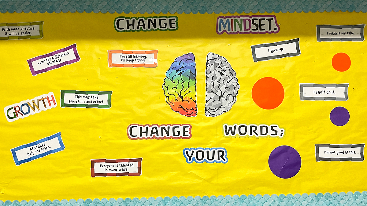 CMIPCS's tweet photo. Words are powerful, whether you’re speaking them to other people or thinking them about yourself.
We’re teaching students the power of #selfaffirming thoughts like “Mistakes help me learn” and “I can try a different strategy.” (They’re good thoughts for adults, too!) #SEL https://t.co/DJeKcxYLip