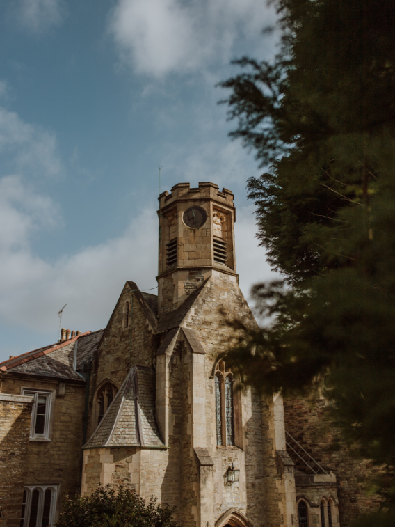AlvertonHotel's tweet photo. Often found exploring the county's most beautiful corners, photographer Beki Hook knows all the best spots in #Truro. 

In today's #SundayScroll you can discover what's on Beki's bucket list to help plan your itinerary exploring the city, here ->

https://t.co/oj4pAFJOMU https://t.co/pe6oL6cMQW