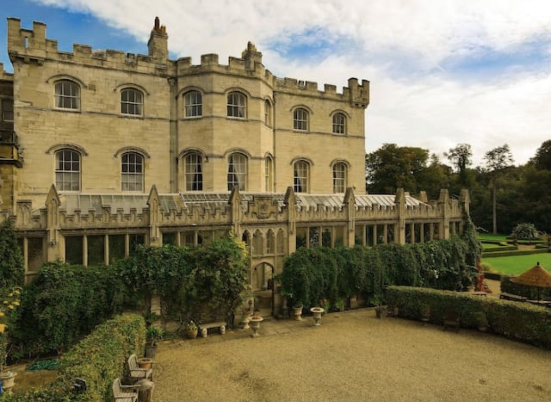 besmartellblake's tweet photo. I booked a castle on airbnb and invited my friends to my ‘birthday’ party and it was actually our wedding. I found the cheats way to a bougie wedding without the fuss or price tag 🤍 and I’m officially married to my best friend https://t.co/pt64z8Bhpo