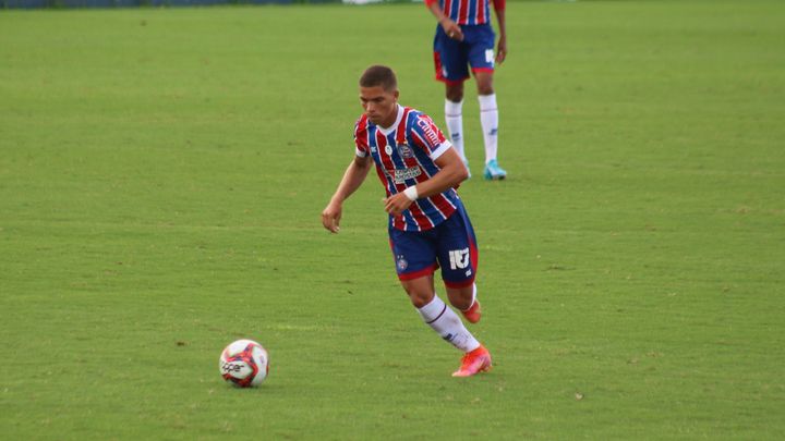 LibertadoresU20's tweet photo. ⚽️🇧🇷 O @ECBahia venceu por 2-1 #Catuense e se mantém invicto no Baiano Sub-20.
🔙🔝 #Bahia venció por 2-1 a #Catuense y se mantiene invicto en el Baiano Sub-20
📸 Divulgação / EC Bahia https://t.co/tfeVaWNmjT