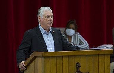 Reafirmamos con <a href="/DiazCanelB/">Miguel Díaz-Canel Bermúdez</a>: “Conquistar toda la justicia es la consigna y el horizonte. La unidad que se afirma en la diversidad es el camino. Los tiempos siguen siendo complejos, pero ya estamos entrenados, firmes y convencidos de que #HastaLaVictoriaSiempre” #Cuba