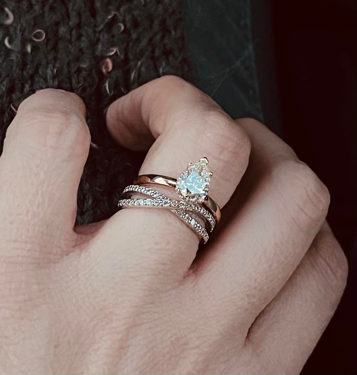 StevePronkos's tweet photo. “Recently I lost a diamond in my engagement band. When I took it in to Pronko’s they discovered my prong was broke - barely holding in my main diamond! I always wanted it to be gold because I wear more of it. This is the outcome and I could not be happier with it."
- Jenna K. https://t.co/Zx5imwxNM5