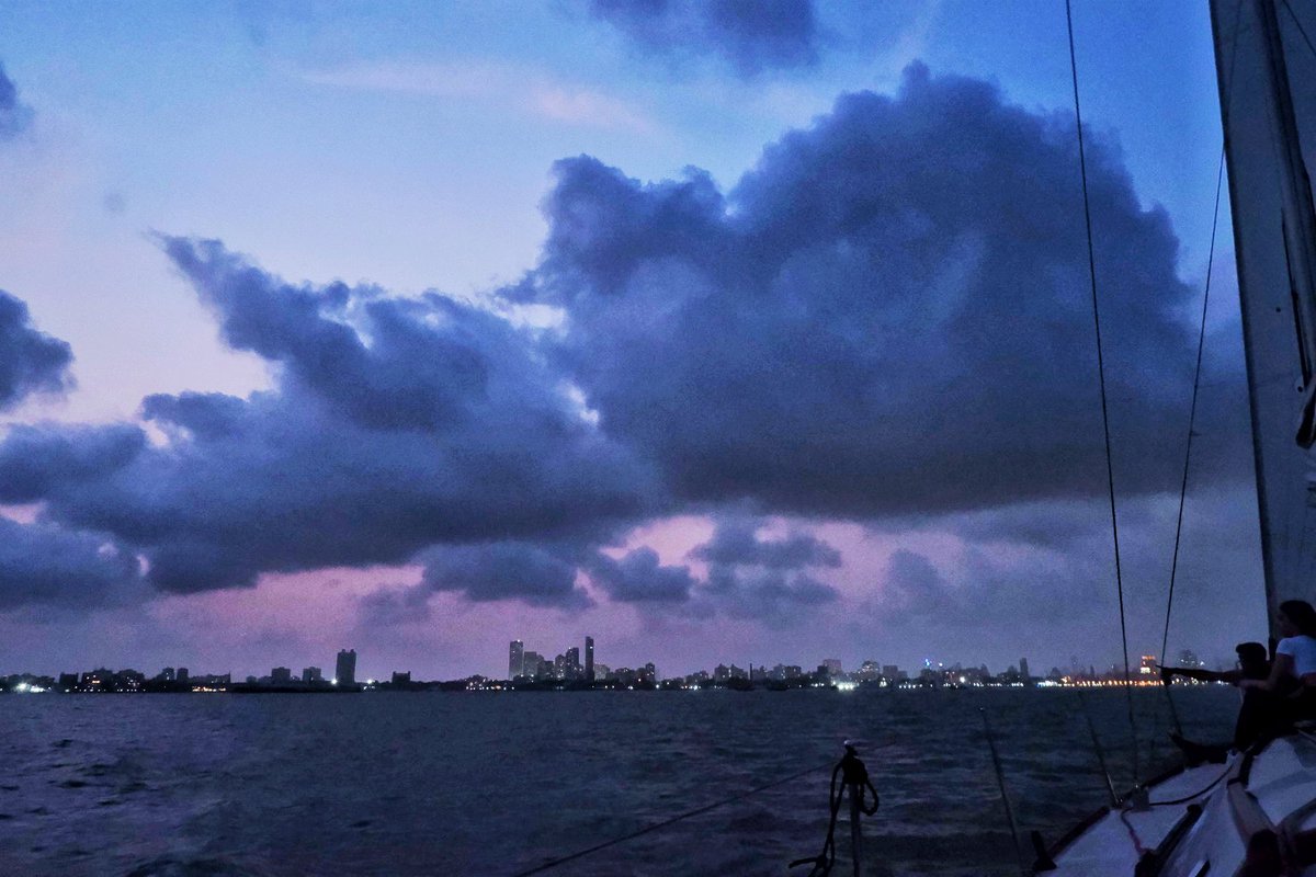 srthkchand's tweet photo. Bom-Bay ❤️ https://t.co/RaikC4H0JS