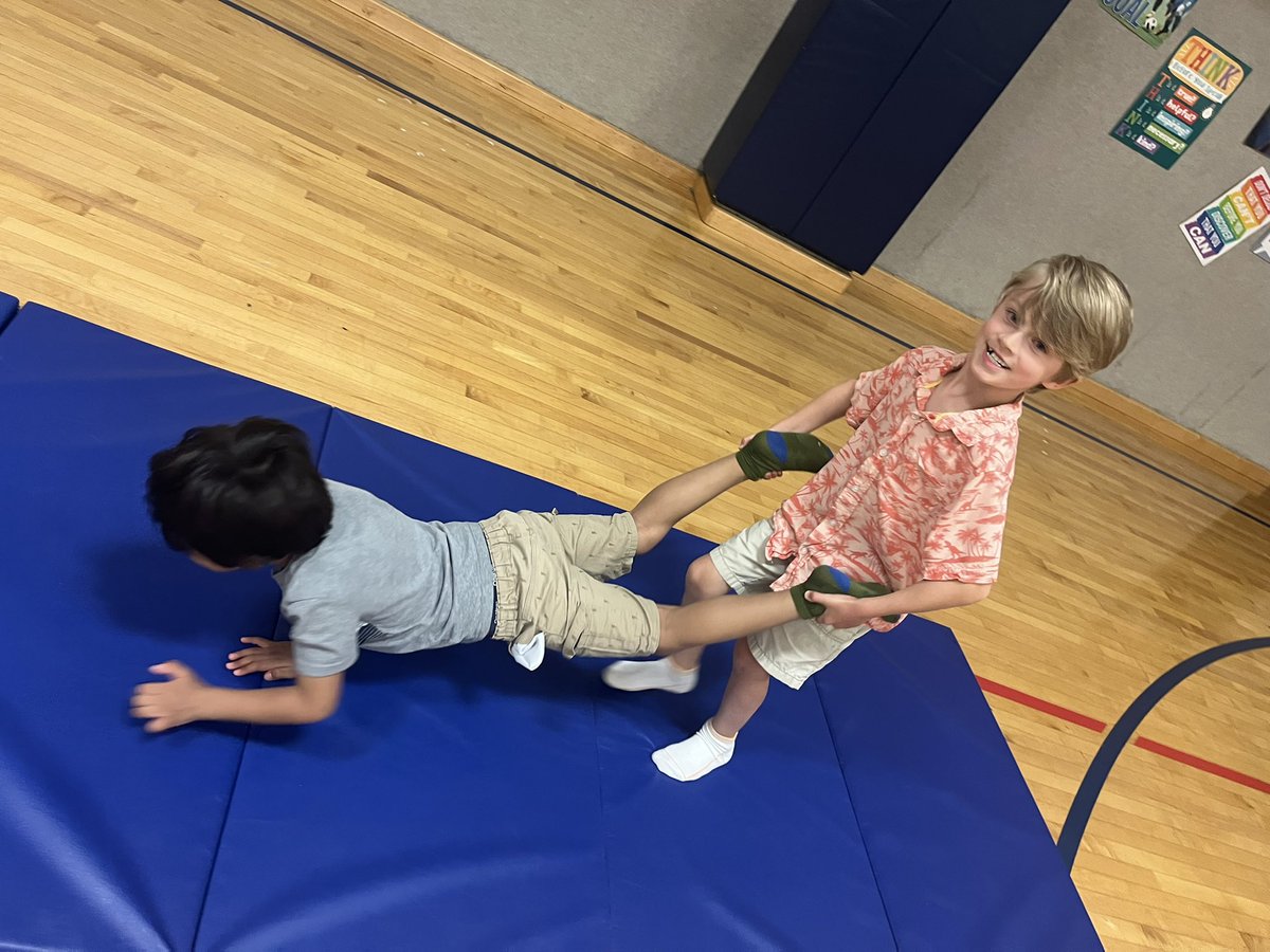MrFisher19's tweet photo. Kinder wheelbarrow challenge @StoryFalcons https://t.co/gFKQ9pFqIb